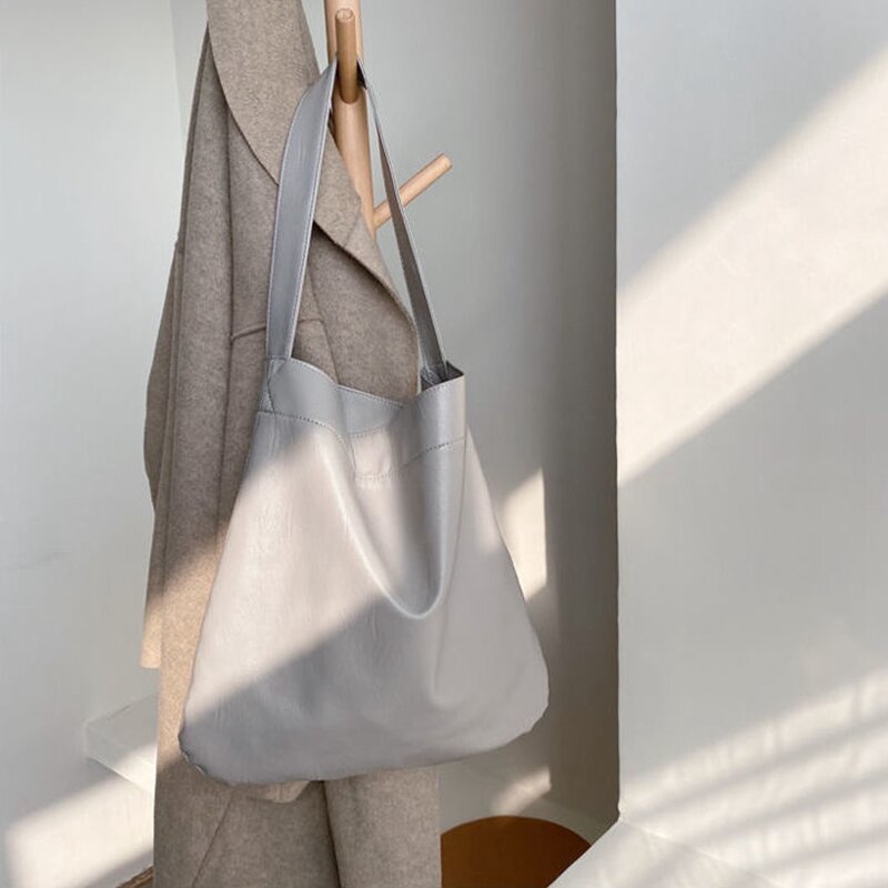 Bolso de hombro de diseñador para mujer, bolso de mano de alta capacidad, de cuero PU, a la moda, combina con todo, Color sólido Simple, nuevo, 2021