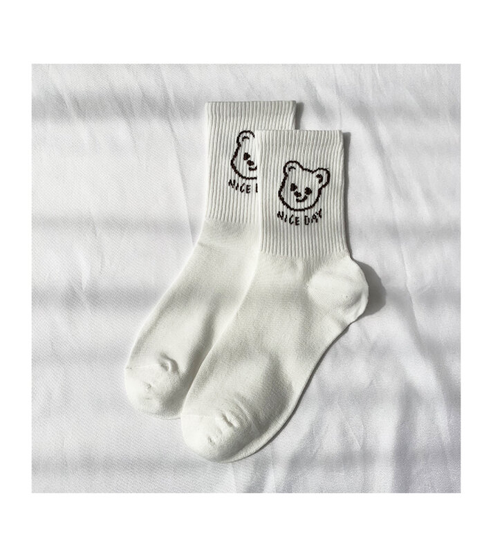 Chaussettes ours drôle pour femmes, chaussettes mignonnes de dessin animé, blanches pour filles, à la mode, couleur unie, douces, Kawaii