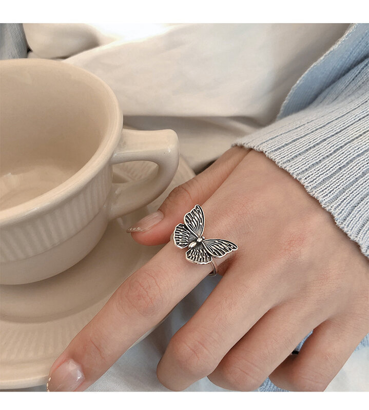 MEYRROYU 925 Sterling Silver Ladies Fashion Exquisite Retro Butterfly Ring Fashion Jewelry Thai Silver Open Ring Wholesale