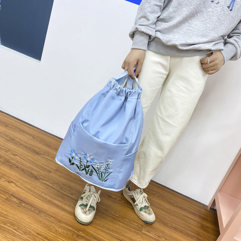 Повседневные водонепроницаемые дорожные сумки, новый дизайн, рюкзаки на шнурке с цветочной вышивкой, спортивный вместительный рюкзак с шле...