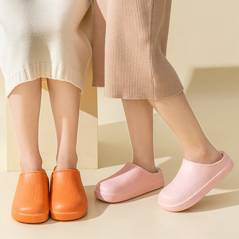 2021 Sandal Wanita Musim Dingin Tahan Air Berbulu Tetap Hangat Sepatu Rumah untuk Wanita Dalam Ruangan Lembut Non-slip Sandal Pasangan Warna Solid Baru