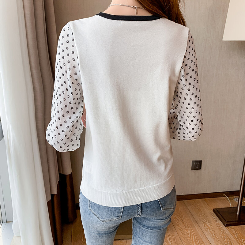 Blouse Women 2021 Fashion New Fake Two-piece Womens Tops Splicing Printed Long-sleeve Blouse OL Knitted O-Neck Blouses for Women