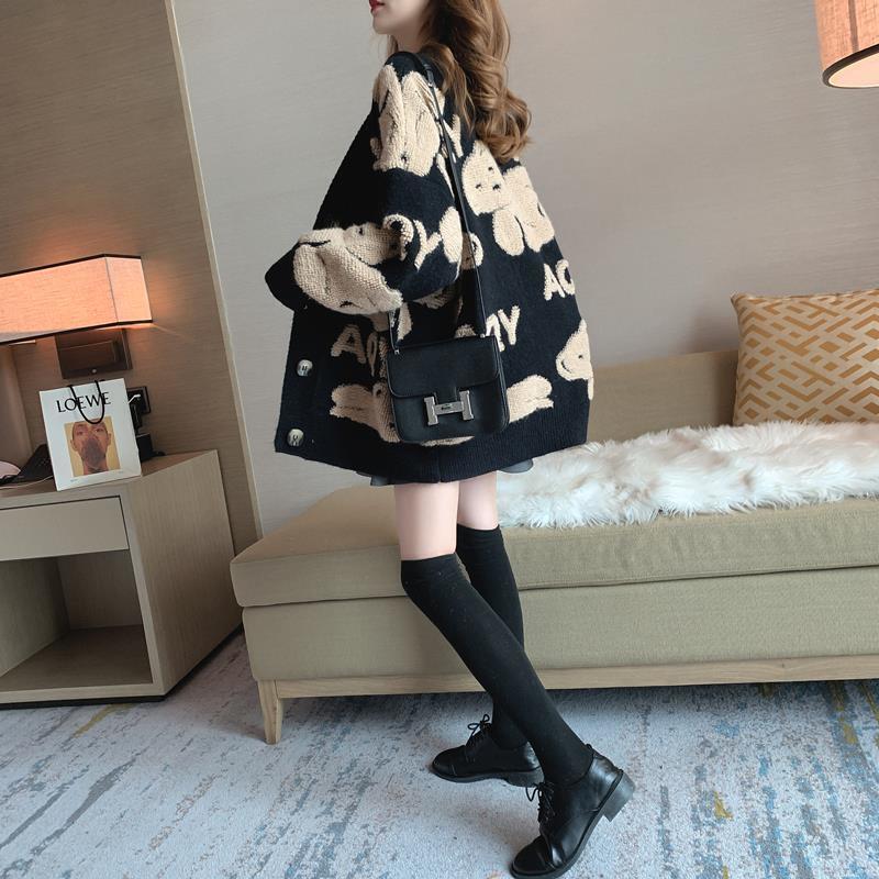 Sweater coat autumn and winter women's wear 2021 new fashion lazy ins Korean loose knitted cardigan with cashmere thickening