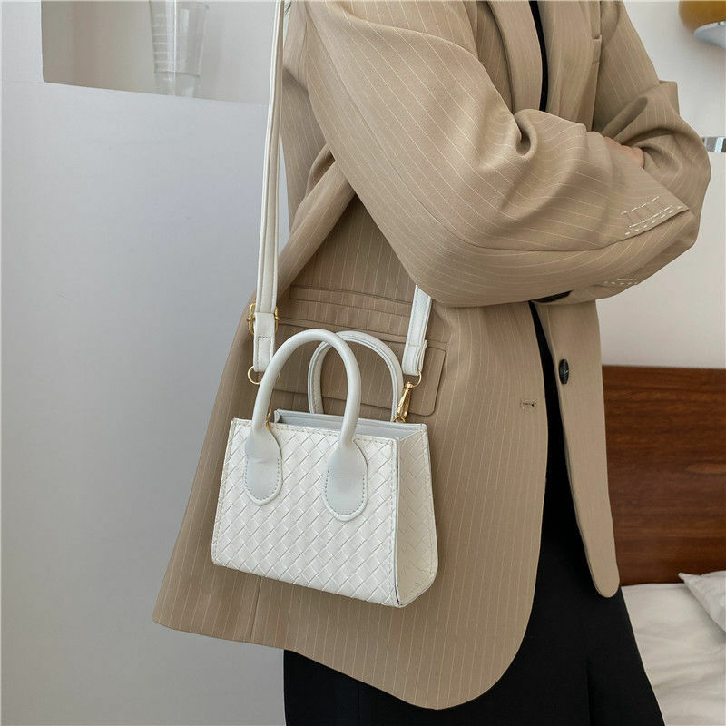 Маленькая квадратная клетчатая женская сумка на цепочке, новинка осень-зима 2021, модная сумка через плечо, женские сумки с микропомадой