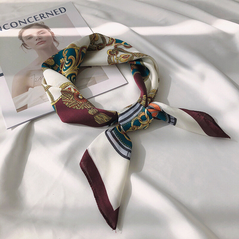 2021 frauen Luxus Marke Silk Schal Retro Polka Gedruckt Platz Schals Wrap Kopf Hijab Damen Satin Schals Foulard Bandana Weibliche
