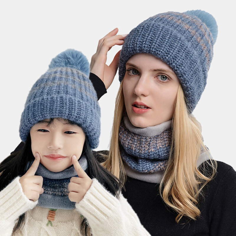 sciarpa invernale e loop sciarpa e guanti per ragazze e ragazzi dai 5 ai 10 anni con un berretto spesso foderato in pile con due pompon guanti touchscreen H&H Set cappello bambini 