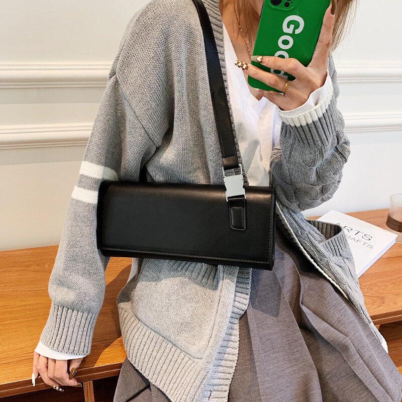 Luksusowa marka skórzana torba pod pachami dla kobiet 2021 nowa klamra solidna kolorowa torba na ramię i torebki bagietka projektanci Sac Epaule
