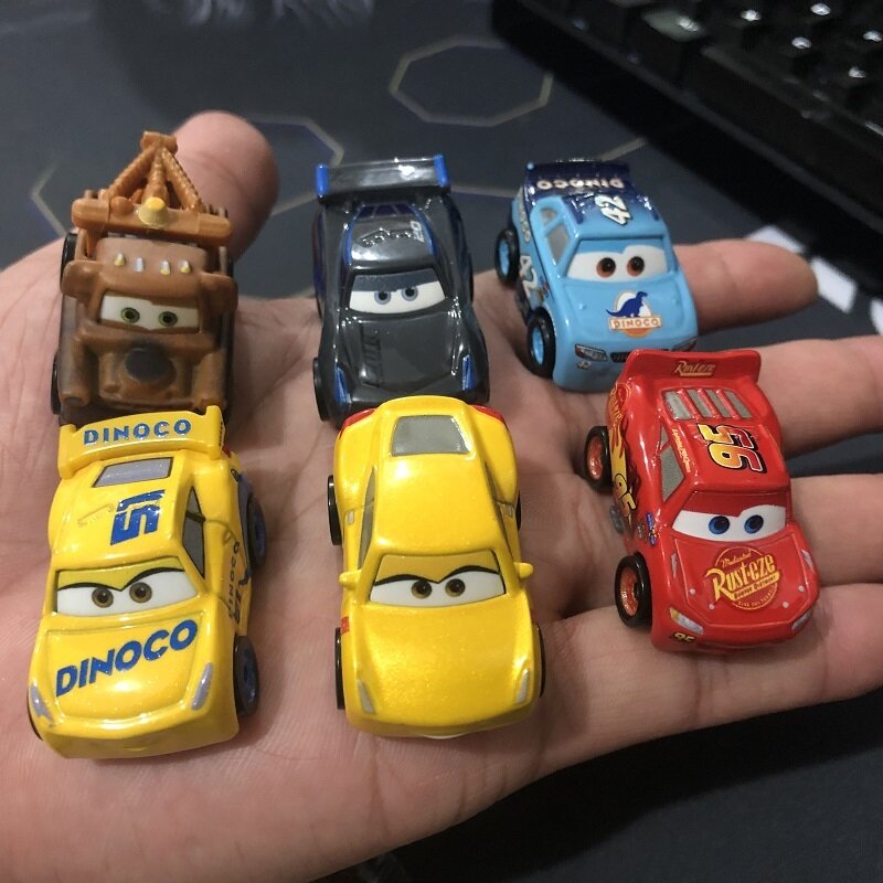Disney pixar carros 3 mini mcqueen alta qualidade liga carro brinquedos diecast adorável dos desenhos animados modelos de brinquedo para o presente aniversário das crianças