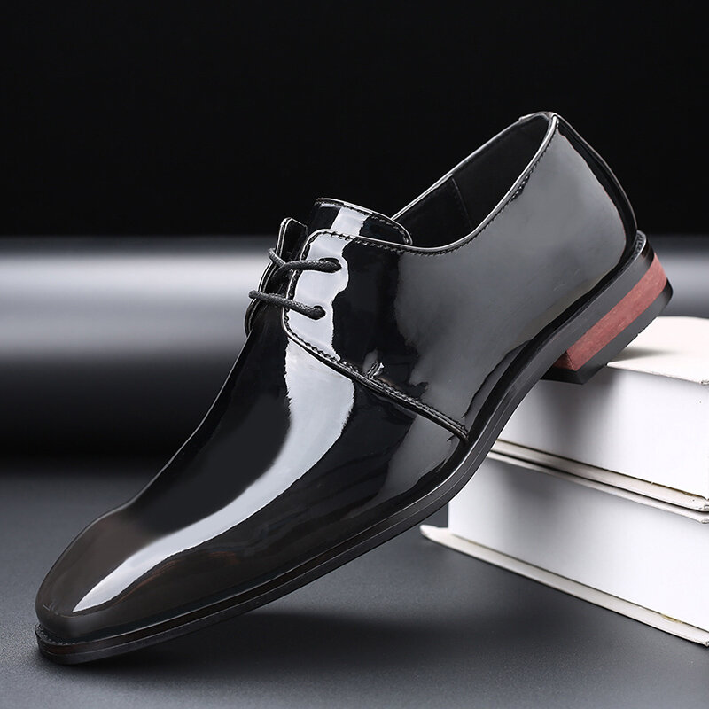 High Quality Big Size Casual Shoes Men Breathable Fashion Men Casual Shoes Hot Sale Business Pointed Casual Men Shoes Black