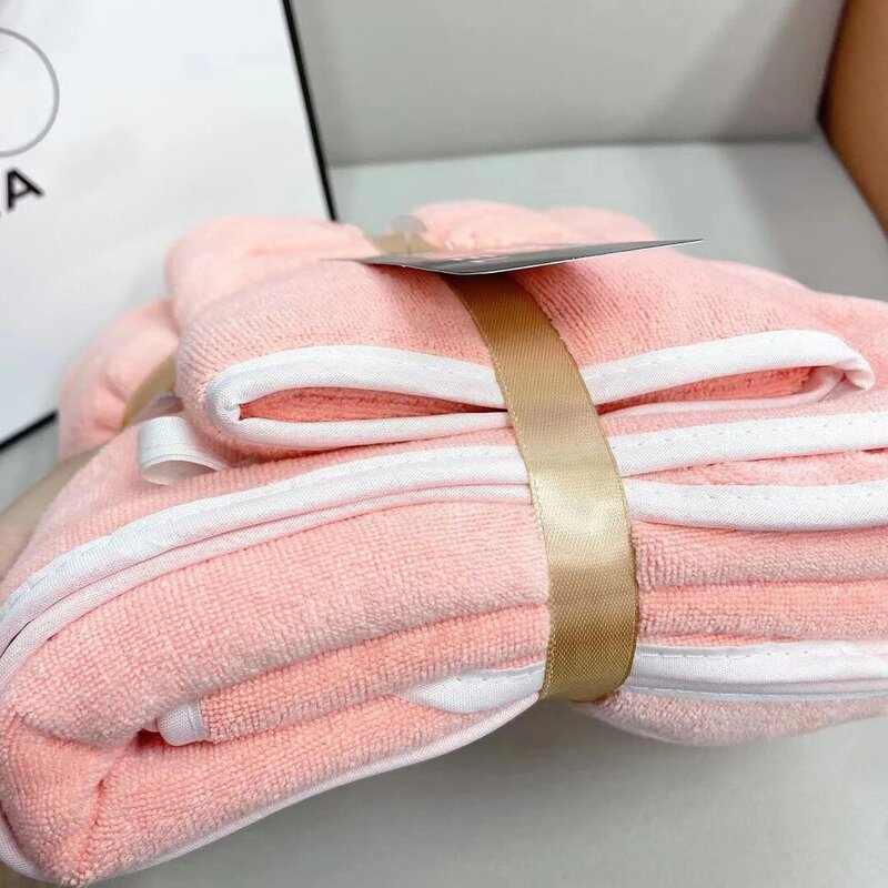 2022 Volwassen Badhanddoek, Super Zacht Materiaal, Hoge Wateropname Badkamer Handdoek Sets Luxe Badhanddoek Met Verpakking