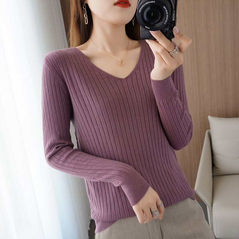 2021 Autumn And Winter New Style V-Neck Pit Pattern Fashion Bottoming Shirt Women's Slim Short Knitted Long-Sleeved Sweater