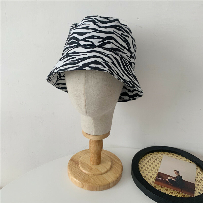 INS 일본식 복고풍 여성 한국식 다목적 여름 얇은 일반 얼굴 작은 얼룩말 패턴 버킷 모자, 여성용