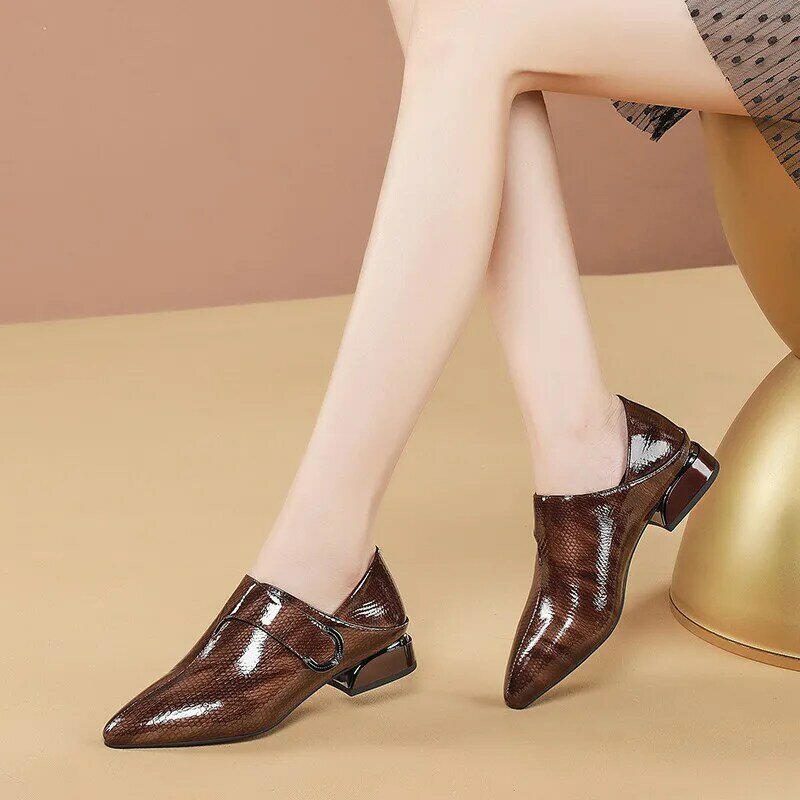 FEDONAS-zapatos de tacón alto con decoración de Metal para mujer, calzado Vintage de piel auténtica, de oficina, para bailar