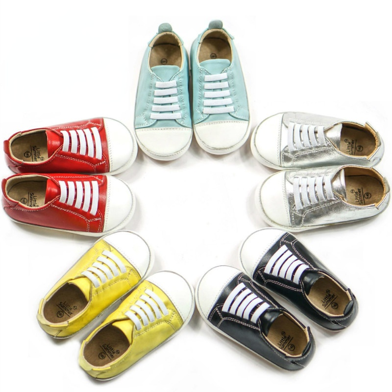 جديد الأطفال حذاء كاجوال جلد طبيعي حذاء مسطح للون حلوى للأطفال الفتيات موضة أحذية رياضية ليتل بنين اليدوية