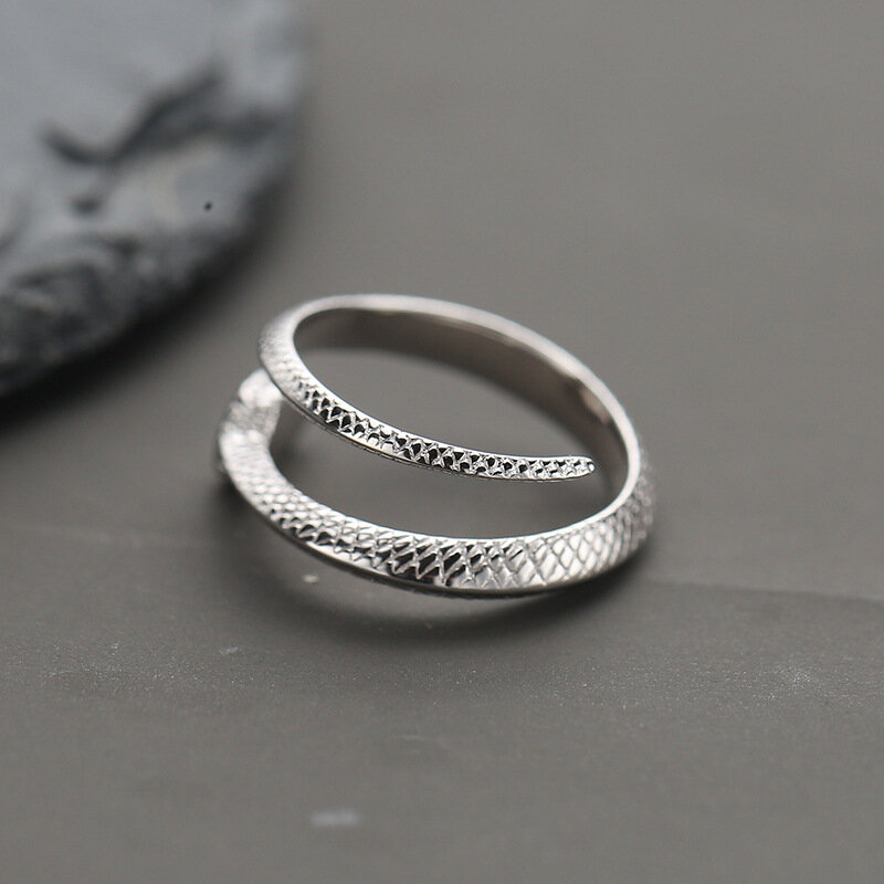 Venda quente s925 anel de prata dos homens na moda personalidade simples único anel retro dominador snake index anel de dedo
