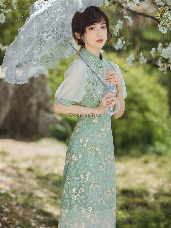 Robe cheongsam de style chinois traditionnel pour femmes, broderie florale, en soie, qipao oriental vintage, 2021