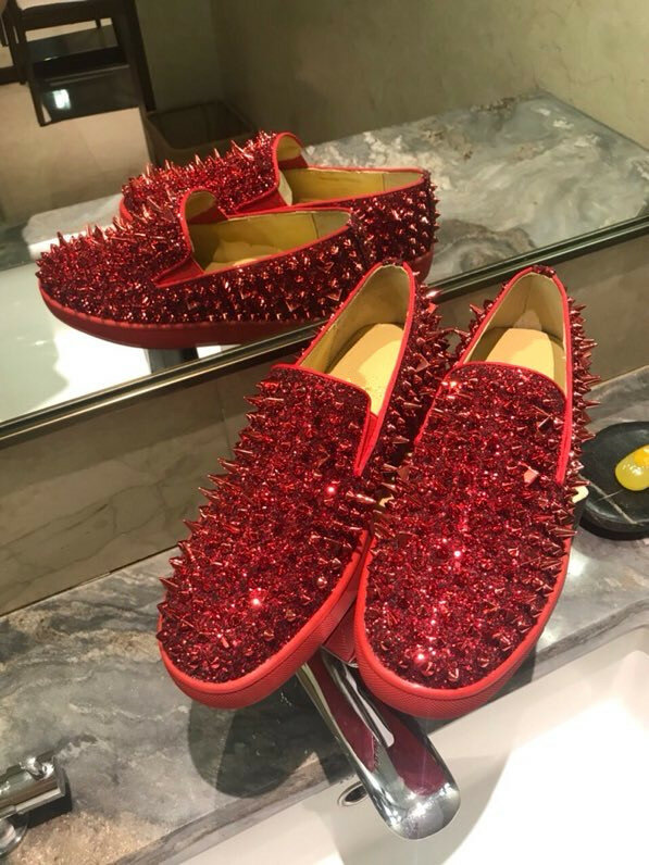 Designer di lusso donna scarpe rosse sneakers hip hop mocassini classici da uomo Punk pantaloni rossi scarpe Casual in pelle Slip-On Vip grandi dimensioni