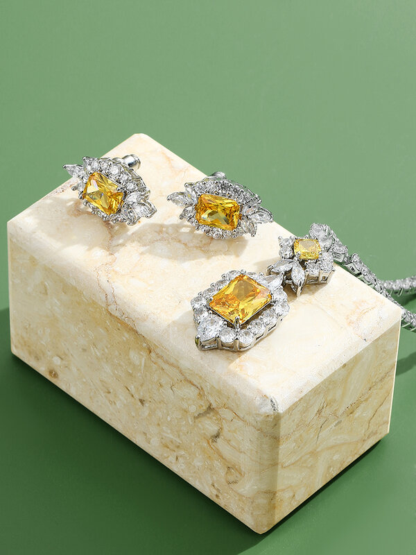 Alis Perhiasan Tembaga Kuning Zirkonia Perhiasan Pernikahan untuk Wanita Pemodelan Cakar Anting Stud Liontin Kalung Hadiah Indah