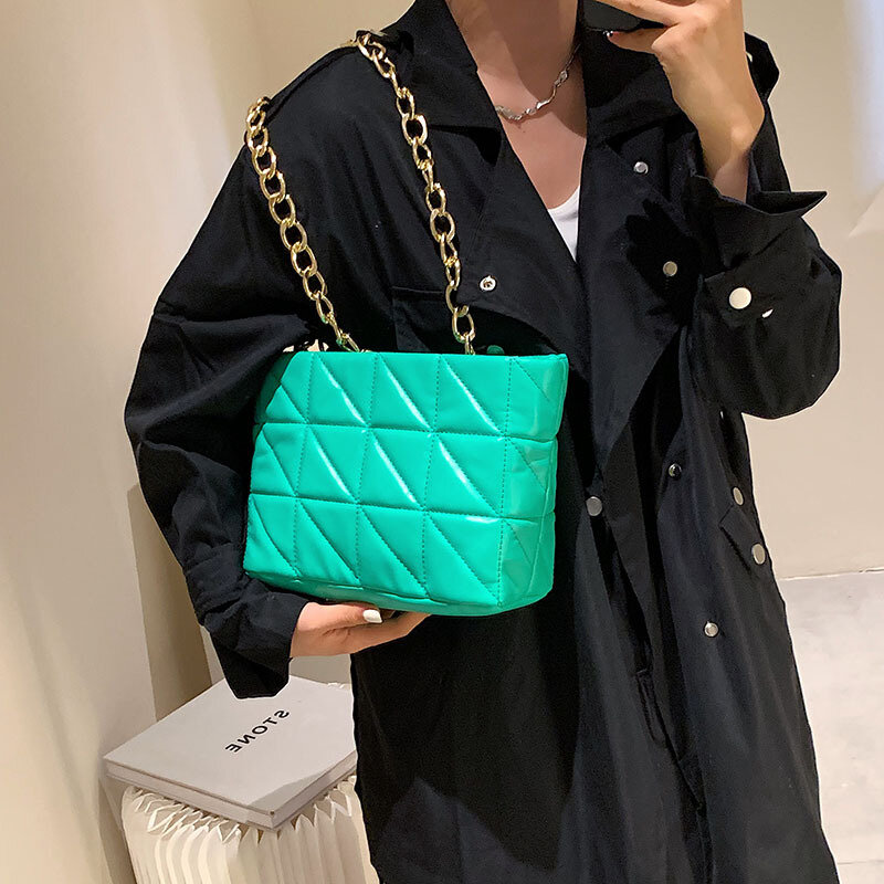 Chain Hand Shoulder Large-capacity Messenger Bag for Women Winter Shopper Ladies Tote Bag Female Top Handle Bag New 2021 Luxury