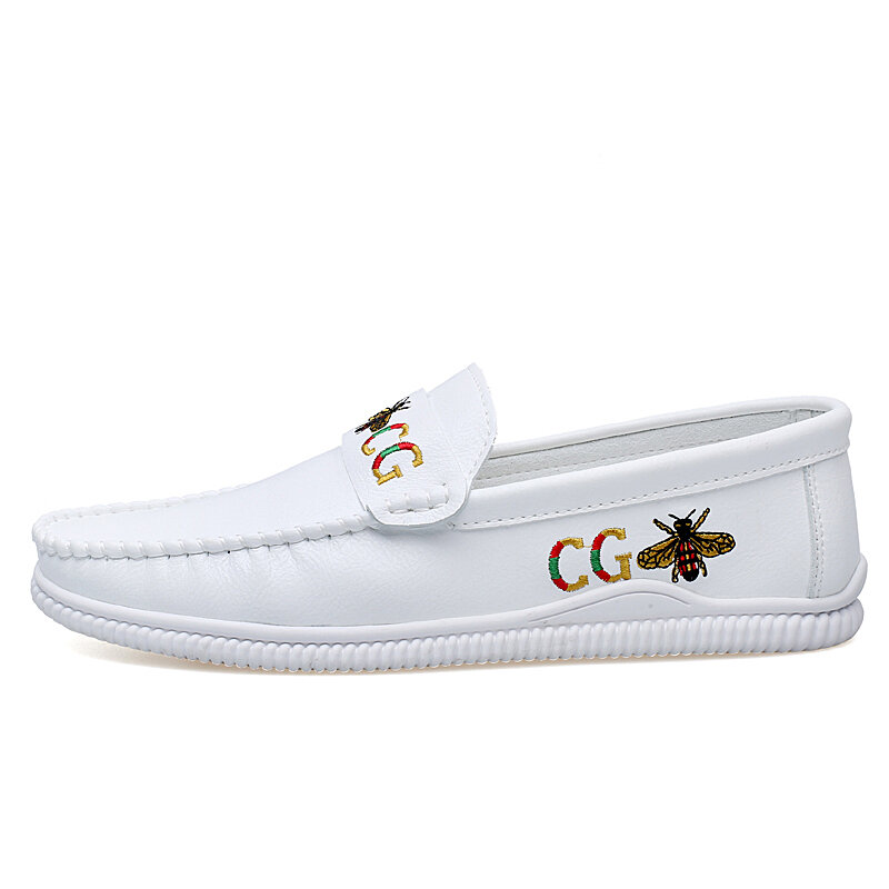 Zapatos blancos clásicos para hombre, calzado de cuero transpirable, tendencia informal, primavera y otoño, 2022