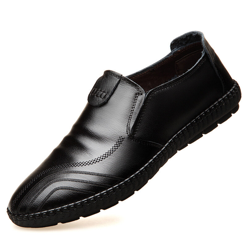 2019 جلد الرجال حذاء كاجوال 2019 العلامة التجارية رجالي المتسكعون الأخفاف تنفس الانزلاق على أحذية قيادة سوداء كبيرة الحجم N10-60