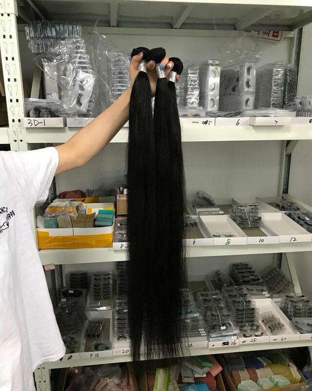 Fasci di capelli umani dritti tessono capelli umani brasiliani Remy 1/3/4/offerte in Bundle estensioni di capelli umani lunghi setosi a doppia trama