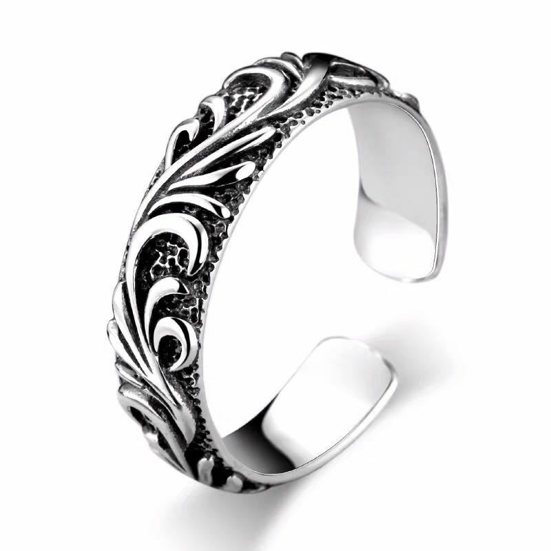 Il nuovo motivo in rilievo dopo aver aperto l'anello personalità retrò modello erba Totem coppia anello banchetto regalo di compleanno