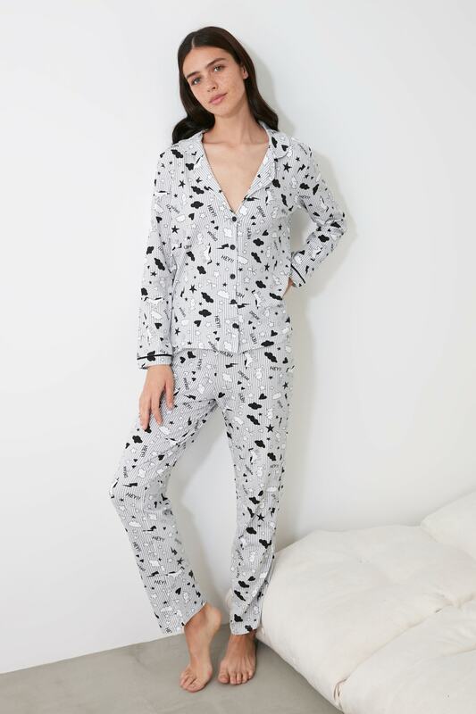 Трикотажный пижамный комплект Trendyol THMAW21PT0863
