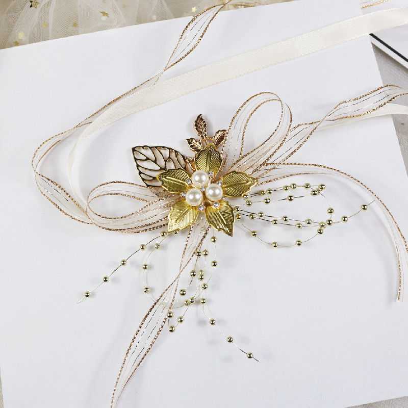 Star Wrist Flower Champagne Wrist Flower Bride Bridesmaid Aesthetic Wedding Wedding Annual Meeting Hand Flower Bracelet
