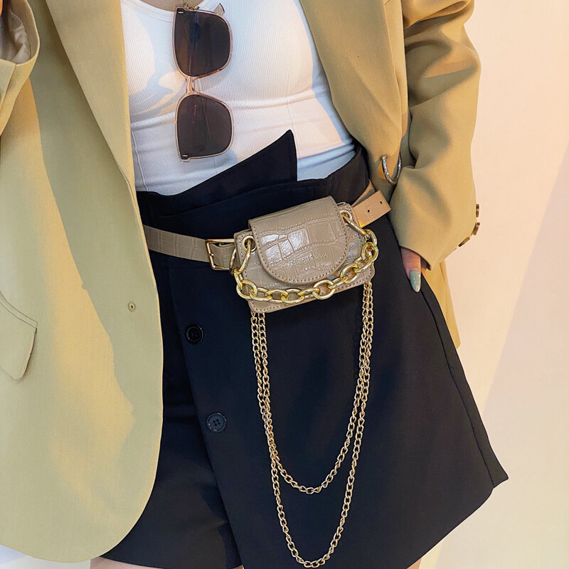 Sacos de cintura com correias de corrente de metal bolsa feminina 2021 moda couro fanny packs na moda feminina cinto sacos pequena moeda