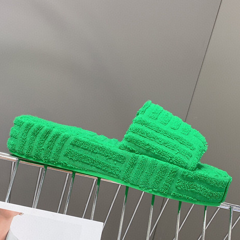 Stacja europejska nowy zielony jesienno-zimowy ręcznik kapcie damskie ciepło noszące słowo wełna Tow grube buty z podeszwami