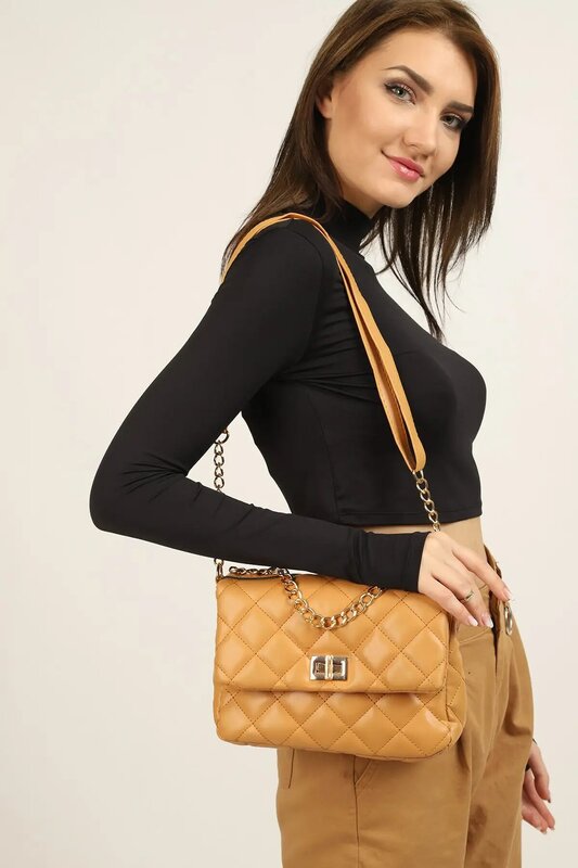 Half Chain Strap Locked Shoulder Bag Fashion Trend Shoulder Strap Waterproof Velvet Leather Casual Women's Shoulder Bag