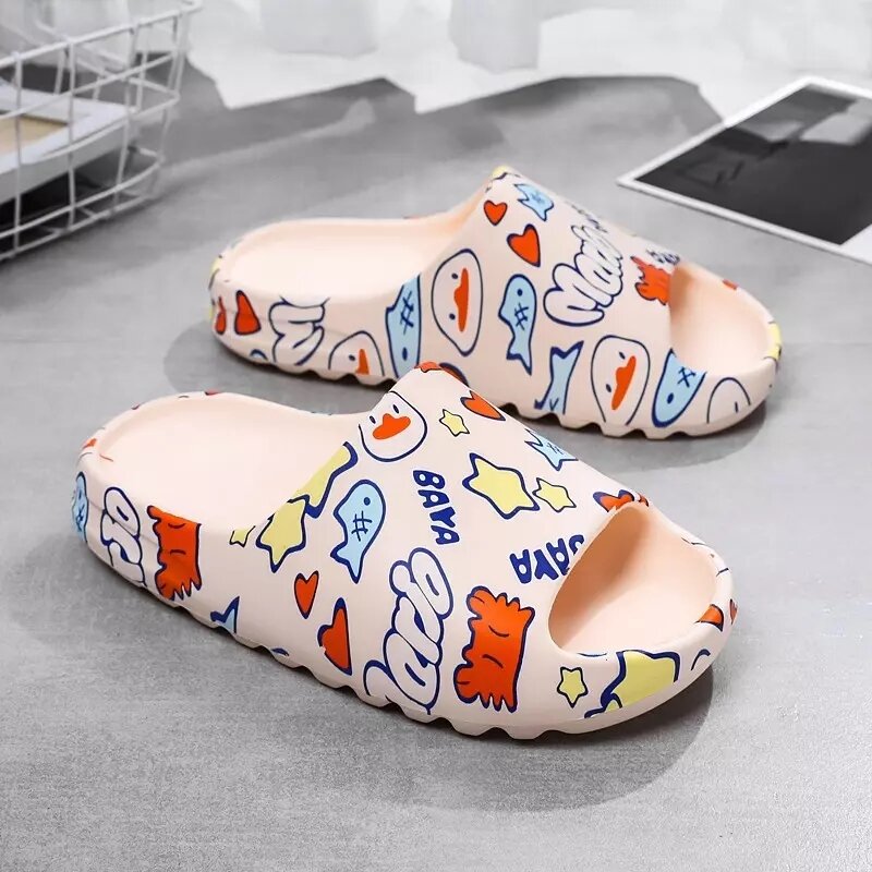 WEH 2020 luxury brand slippers, indoor slippers for men shoes home leisure beach slippers, EVA slippers graffiti quality cartoon