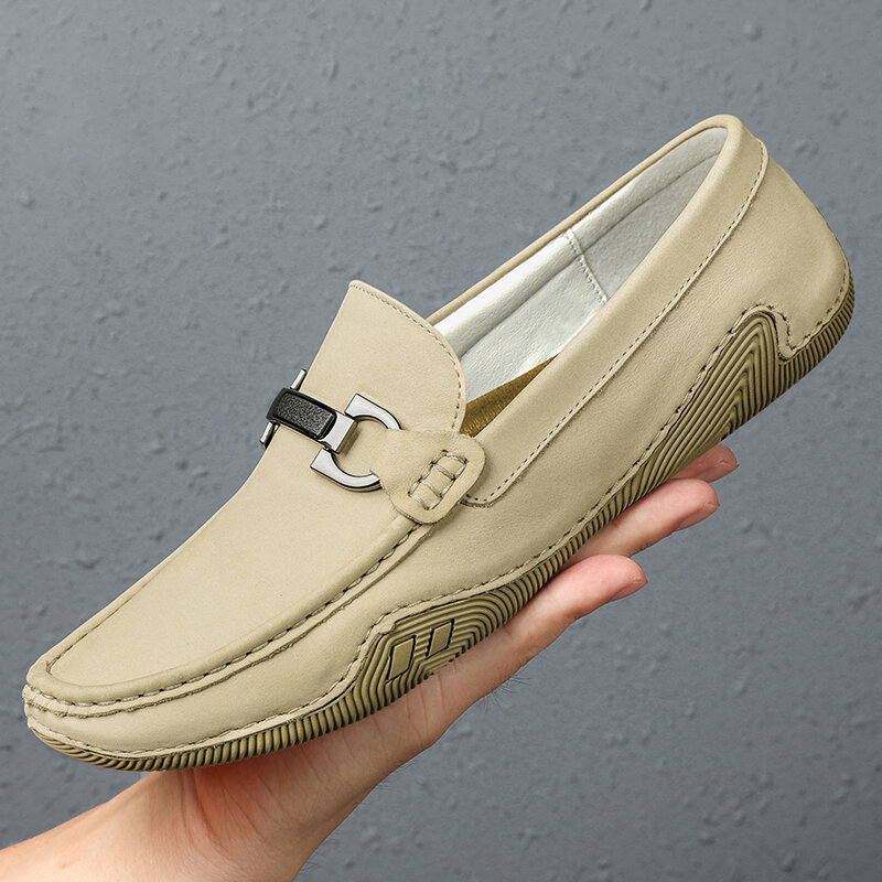 2021 새로운 브랜드 남자 신발 야외 스웨이드 소프트 플랫 캐주얼 신발로 퍼 Moccasins 럭셔리 가죽 슬립 운전 신발 큰 크기