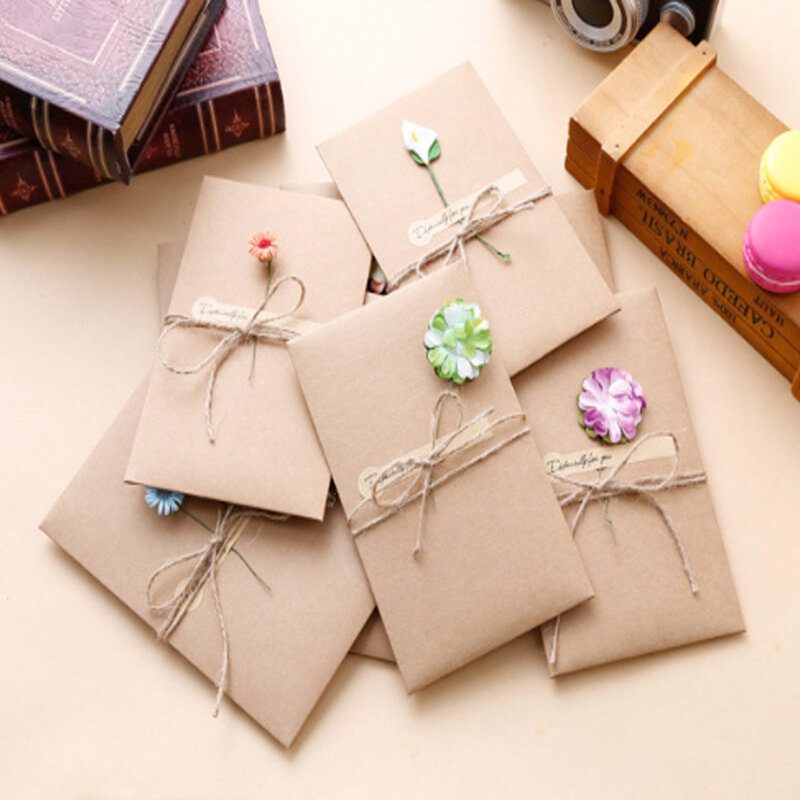 Papel Kraft clásico para tarjeta de felicitación, Papel Kraft clásico con flores secas, sobre para regalo, Mensaje, invitación, fiesta de boda, papelería, paquete de 3 unidades