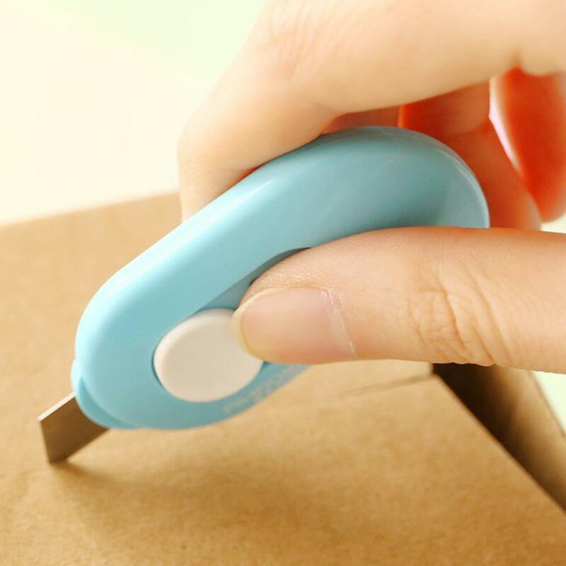 1 pçs adorável cor mini portátil utilitário faca de papel lâmina papelaria escolar escritório papel corte v5r0