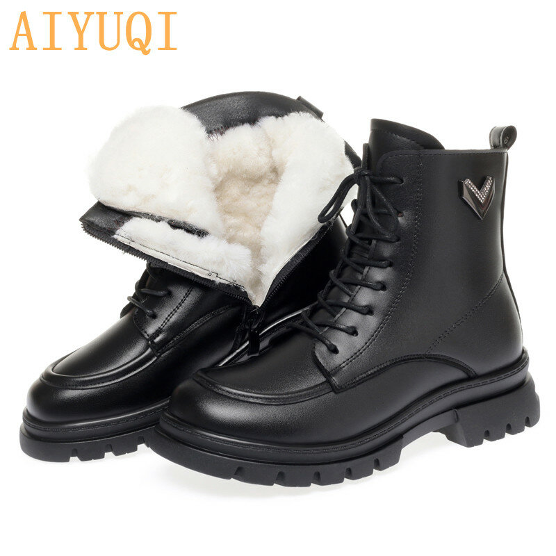Aiyuqi botas de inverno feminino quente 2022 novo estilo britânico botas martin de sola grossa de lã grossa botas de motocicleta feminina