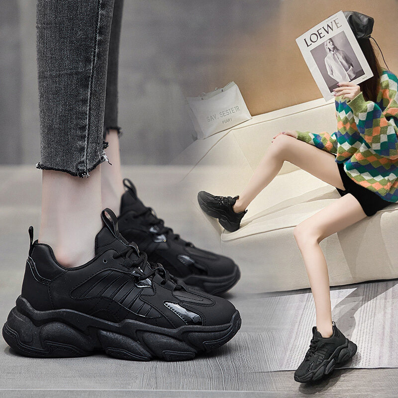 Белые массивные кроссовки для женщин; Коллекция 2021 года; Модная весенняя прогулочная обувь на платформе; Спортивная обувь на шнуровке; Удоб...