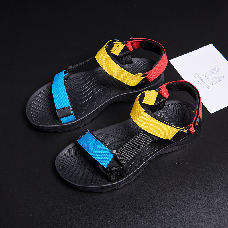 2020 NEW Fashion Mens Sandals Summer Hollow Soft Bottom Beach Outdoor Slippers On-slip Flip Flops Cheap Male Sandals Water Shoes