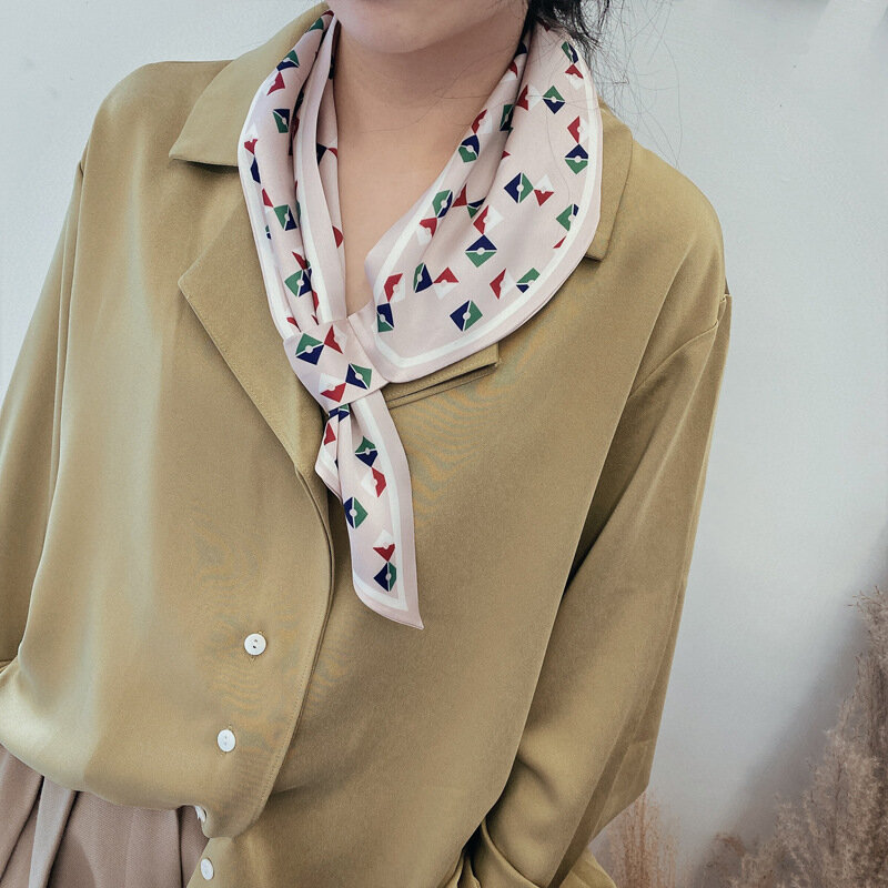 Bufanda de cuello de seda pequeña para mujer, banda para el pelo, pañuelo con estampado geométrico, elegante