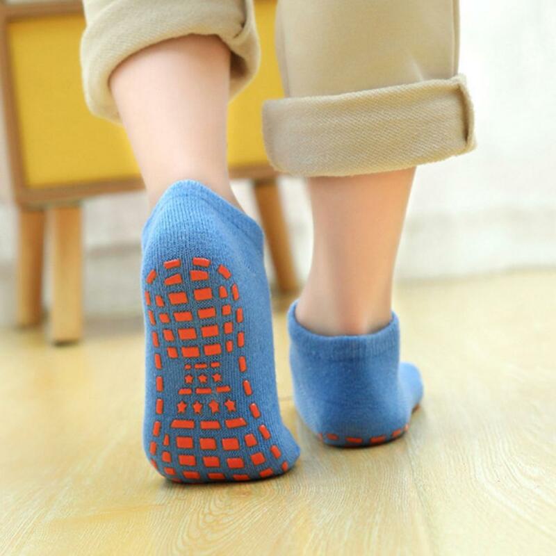 Однотонные детские Нескользящие дышащие эластичные спортивные носки до щиколотки, однотонные впитывающие Нескользящие Дышащие носки
