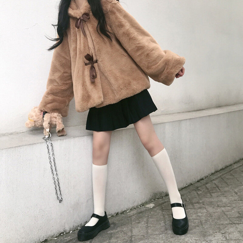 Zimowa słodka kurtka ładna dziewczyna niedźwiedź uszy Jk miękki pluszowy płaszcz dla kobiet w stylu Vintage ciepły, długi płaszcz rękaw Kawaii Lolita z kapturem Outweare