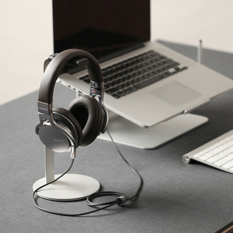Soporte de aluminio para auriculares montado en la cabeza, estante de exhibición para mesa y escritorio, colgador para auriculares de todos los tamaños