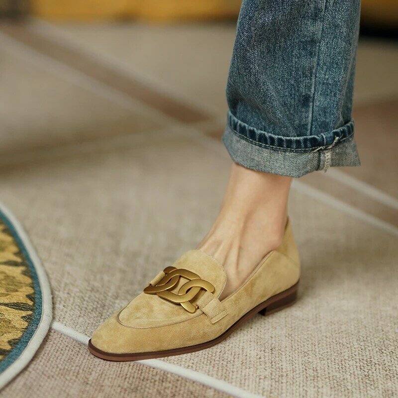 2022 new Women's pumps Natural Leather plus size 22-26.5cm Sheep suede upper Metal Decoration full leather Casual Shoes
