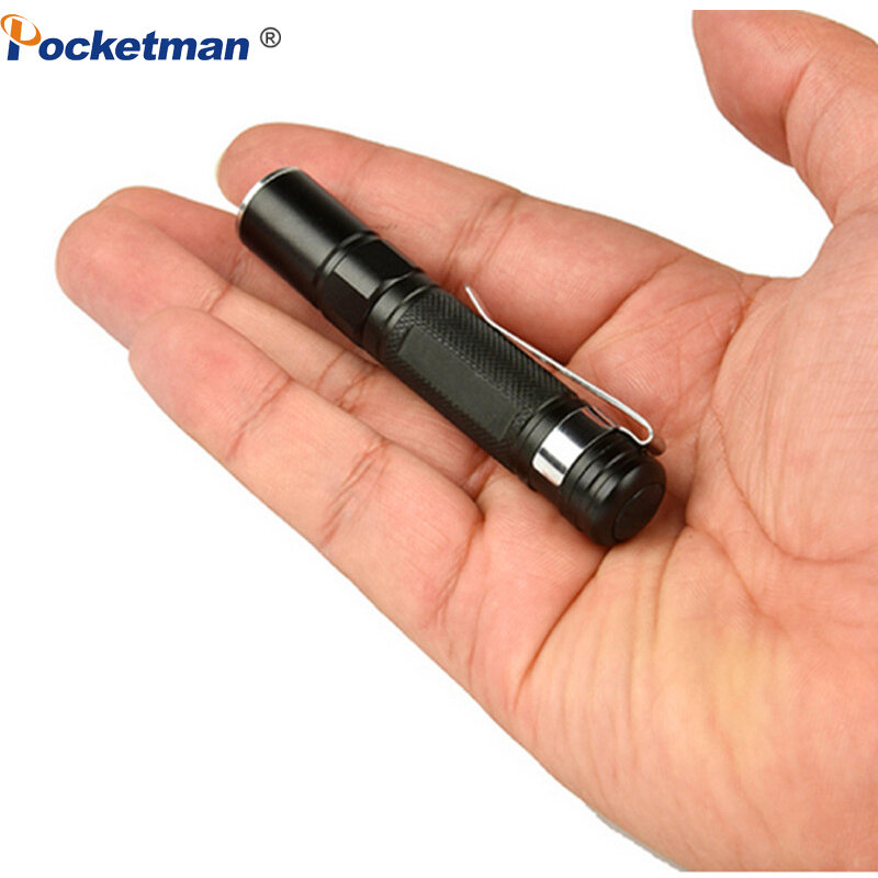 Mini linterna de bolsillo para uso en el hogar, linterna táctica de bolsillo, resistente al agua, con batería AAA