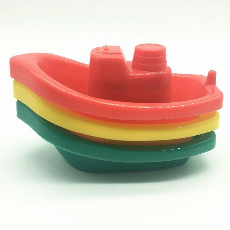 Montessori Boat Toys Baby che gioca nell'acqua Toy Boat bambini che fanno il bagno Toy Boat