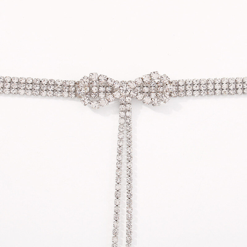 Collier papillon en strass pour femmes, magnifique, brillant, avec nœud en cristal, chaîne gland, tempérament, ras du cou court, bijoux de déclaration pour filles