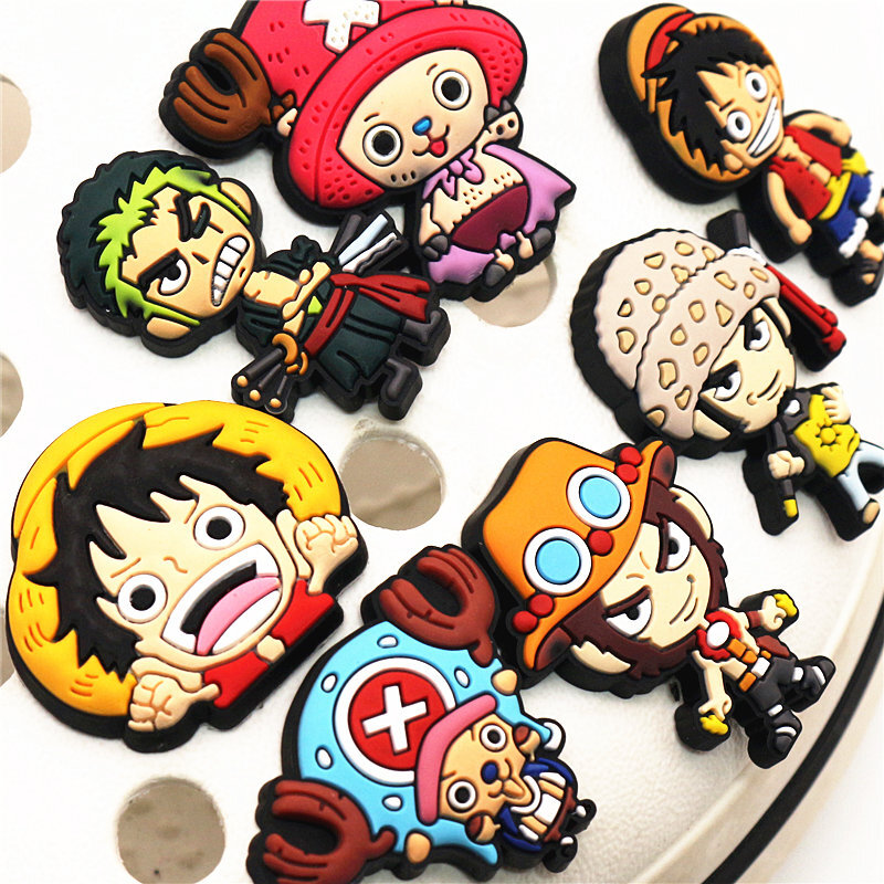 Novità Charms per scarpe da cartone animato giapponese fumetti in PVC One Piece Deaigner sandali per scarpe accessori per Croc JIBZ regali per feste per bambini F06AL