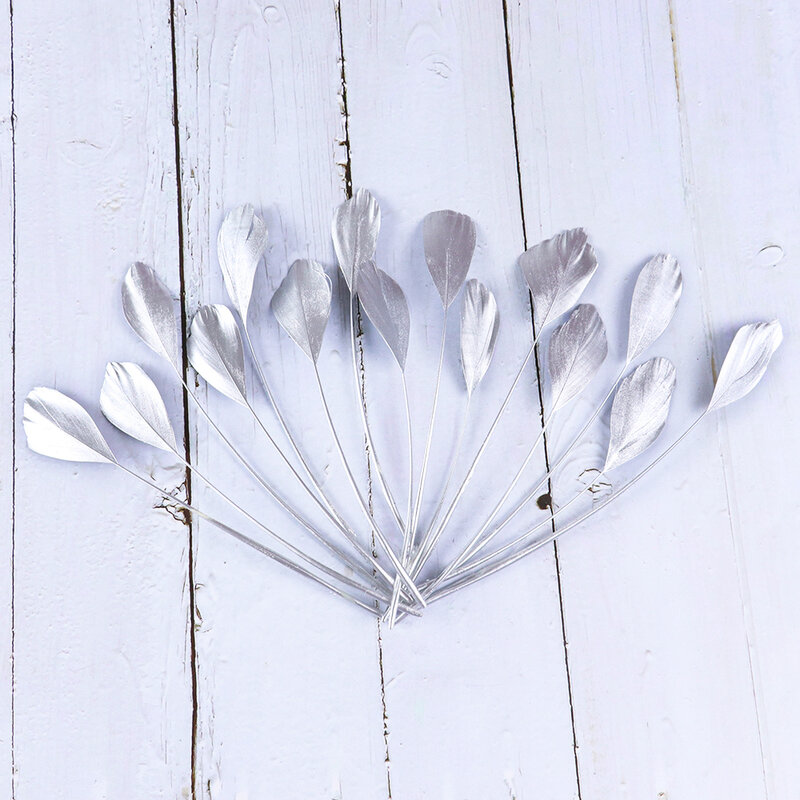 10 pçs spray de prata grandes penas ganso rasgar diy jóias fazendo decoração do casamento carnaval acessórios tingidos plumas artesanato 15-20cm