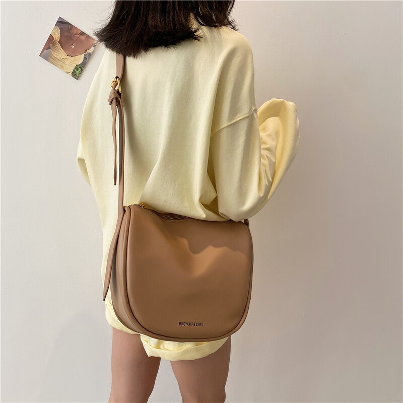 Solid Color Leather Wide Shoulder Strap One-shoulder Messenger Bags for Women 2021 Luxury Designer High Quality Handbags